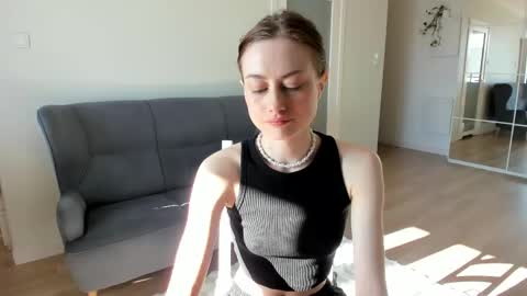 dormineaa online show from 04/29/26, 06:06