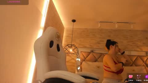 Snapshot of dorothy_vegga chatting on 03/06/25, 03:57  DOROTHY online show from 03/06/25, 03:57