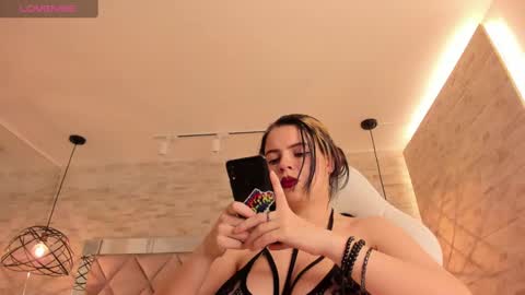 Snapshot of dorothy_vegga chatting on 03/11/25, 03:48  DOROTHY online show from 03/11/25, 03:48