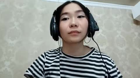 Snapshot of dorothygreene chatting on 10/11/25, 12:04 YuKi  online show from 10/11/25, 12:04