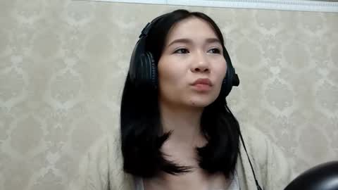 Snapshot of dorothygreene chatting on 10/22/25, 10:26 YuKi  online show from 10/22/25, 10:26