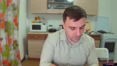 Snapshot of dosilasa chatting on 12/24/24, 10:49 Sasha online show from 12/24/24, 10:49