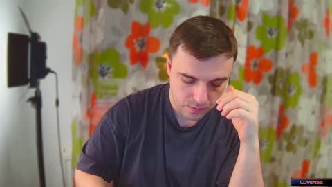 Snapshot of dosilasa chatting on 12/28/24, 08:04 Sasha online show from 12/28/24, 08:04