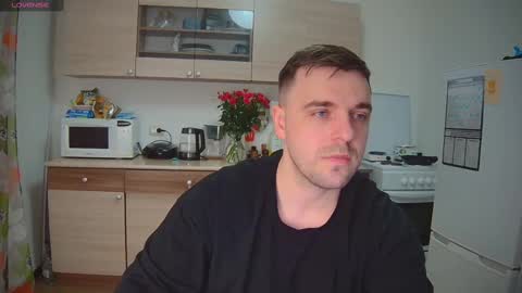 Snapshot of dosilasa chatting on 02/14/25, 06:29 Sasha online show from 02/14/25, 06:29