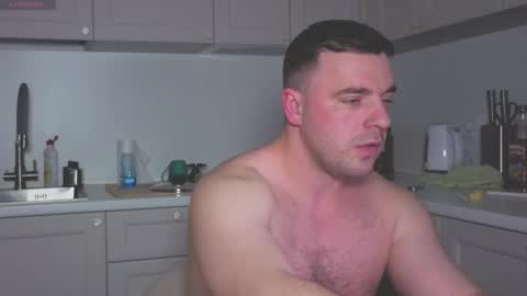 Snapshot of dosilasa chatting on 11/18/25, 06:56 Sasha online show from 11/18/25, 06:56