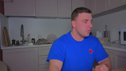 Snapshot of dosilasa chatting on 12/01/25, 07:52 Sasha online show from 12/01/25, 07:52