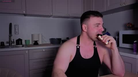 Snapshot of dosilasa chatting on 01/07/26, 07:38 Sasha online show from 01/07/26, 07:38