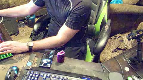 DotYourEyezez  online show from 12/06/24, 07:32