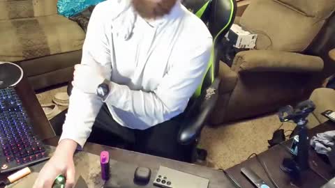 DotYourEyezez  online show from 12/12/24, 09:30