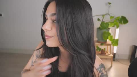Sara online show from 06/05/26, 12:17