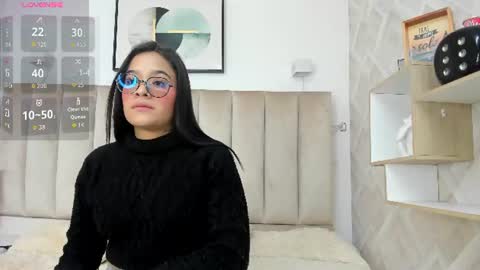 Snapshot of double_temptatiion_ chatting on 06/20/26, 07:05 Vall Lufan online show from 06/20/26, 07:05