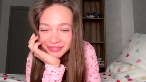Lana  Eva  dont forget to give us a thumb up online show from 01/17/25, 08:02