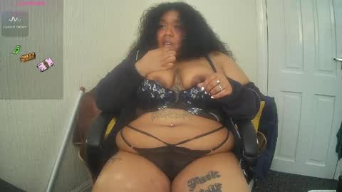 DeeDee online show from 04/23/26, 01:24