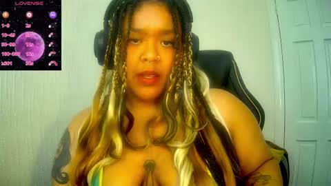 Snapshot of doubleddelirium chatting on 06/10/26, 12:04 DeeDee online show from 06/10/26, 12:04
