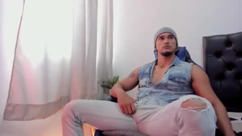 Snapshot of doublefun24 chatting on 05/19/26, 02:23 Isabella and Alessandro online show from 05/19/26, 02:23