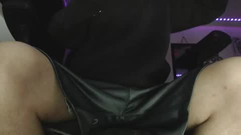 douglas_drake online show from 10/13/25, 08:14