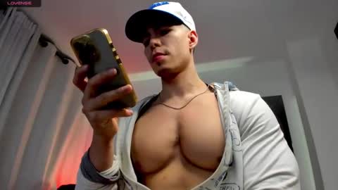 Douglas Safado online show from 11/15/25, 05:05