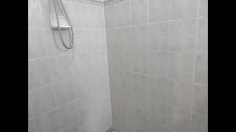 Snapshot of downdog925 chatting on 01/14/25, 07:53 Some guy in Florida online show from 01/14/25, 07:53