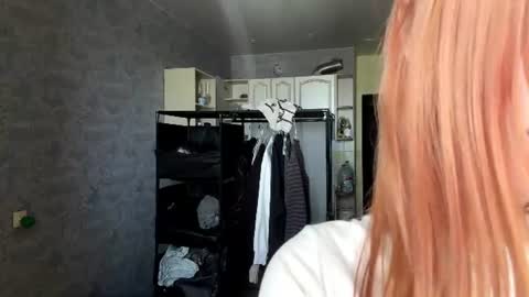 Lina online show from 07/22/26, 11:35