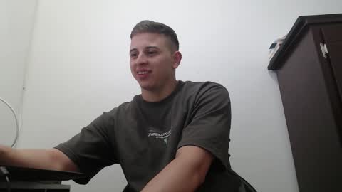 draco_boy2000 online show from 09/23/25, 09:18