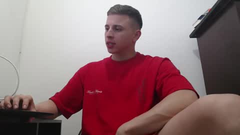 draco_boy2000 online show from 09/29/25, 09:08