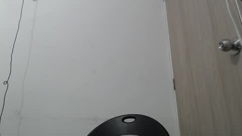 draco_boy2000 online show from 12/22/25, 09:12