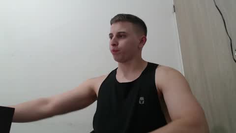 draco_boy2000 online show from 04/14/26, 12:38