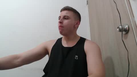 Snapshot of draco_boy2000 chatting on 04/30/26, 01:34 draco_boy2000 online show from 04/30/26, 01:34