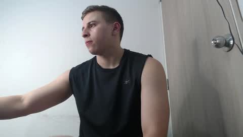 Snapshot of draco_boy2000 chatting on 05/12/26, 12:19 draco_boy2000 online show from 05/12/26, 12:19