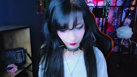Snapshot of draculaura_ chatting on 01/09/25, 06:36 Draculaura online show from 01/09/25, 06:36