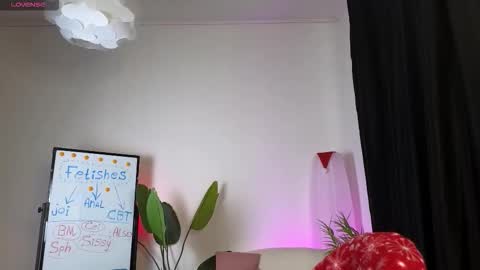 Lisbeth Salander online show from 01/13/26, 06:18