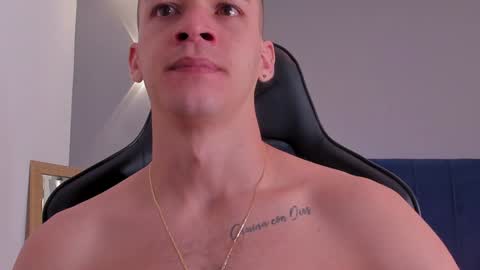 Snapshot of drake_carter1 chatting on 01/25/25, 02:04 drake_carter1 online show from 01/25/25, 02:04