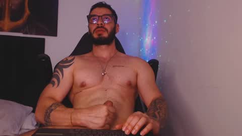 drake_cole11 online show from 12/09/24, 04:05