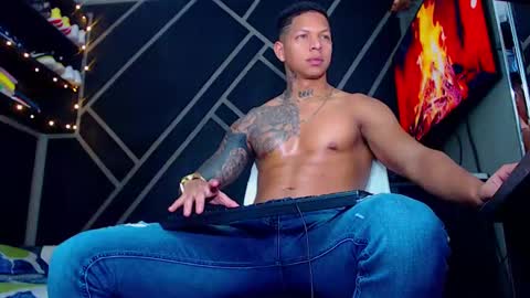 Snapshot of drake_jhonson08 chatting on 01/24/25, 05:21 Drake online show from 01/24/25, 05:21