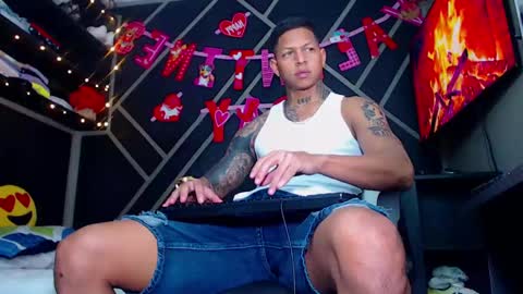 Snapshot of drake_jhonson08 chatting on 02/15/25, 12:37 Drake online show from 02/15/25, 12:37