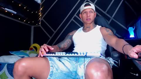 Snapshot of drake_jhonson08 chatting on 09/21/25, 02:46 Drake online show from 09/21/25, 02:46