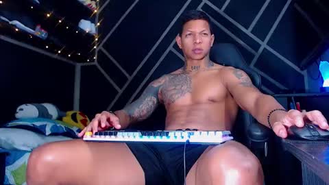 Snapshot of drake_jhonson08 chatting on 09/25/25, 02:15 Drake online show from 09/25/25, 02:15