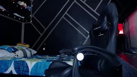 Drake online show from 11/09/25, 06:12