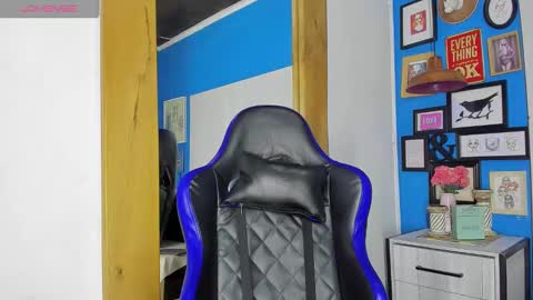 ---Drake--- online show from 10/11/25, 09:13