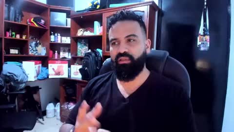 Snapshot of drako_argenti_ chatting on 03/07/25, 04:02 Drako online show from 03/07/25, 04:02