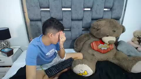 -- nicolle and jhon -- online show from 03/02/25, 02:19