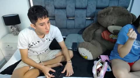 -- nicolle and jhon -- online show from 03/08/25, 05:07