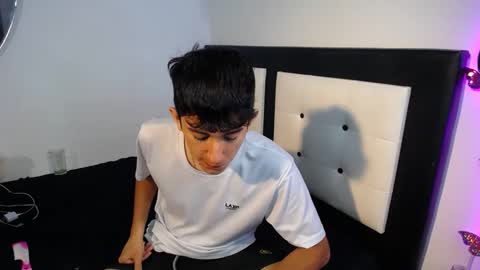 -- nicolle and jhon -- online show from 09/14/25, 07:18