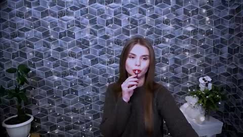 Mari online show from 11/12/25, 10:15