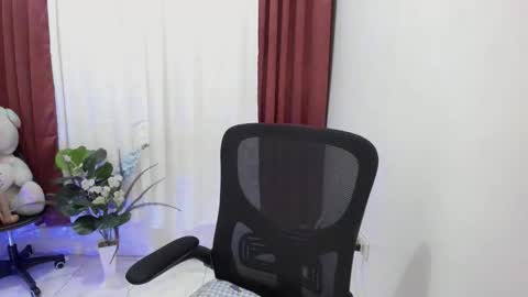 dream_onmexxx online show from 09/18/25, 12:18