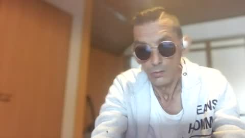 Snapshot of dreambob chatting on 07/20/26, 10:39 Dreambob online show from 07/20/26, 10:39