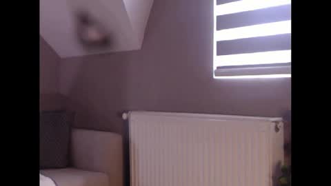 Snapshot of dreamcatcherfantasy chatting on 01/07/25, 10:22 A girl online show from 01/07/25, 10:22