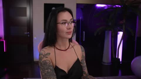 Sarah online show from 04/24/26, 09:50