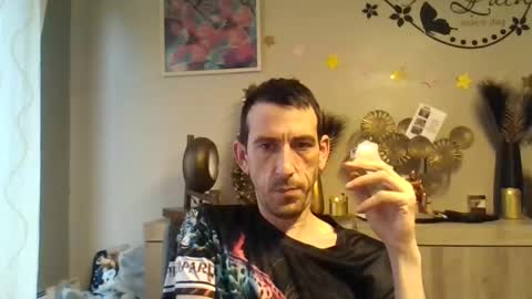 Snapshot of dreamguy38 chatting on 12/04/24, 08:01 dreamguy38 online show from 12/04/24, 08:01