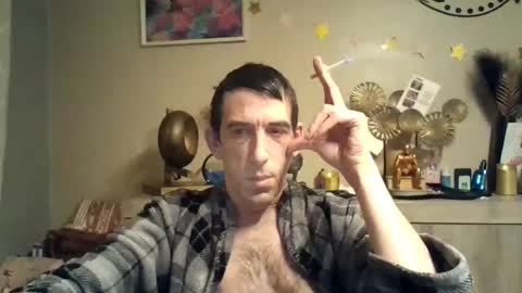 Snapshot of dreamguy38 chatting on 01/25/25, 06:01 dreamguy38 online show from 01/25/25, 06:01